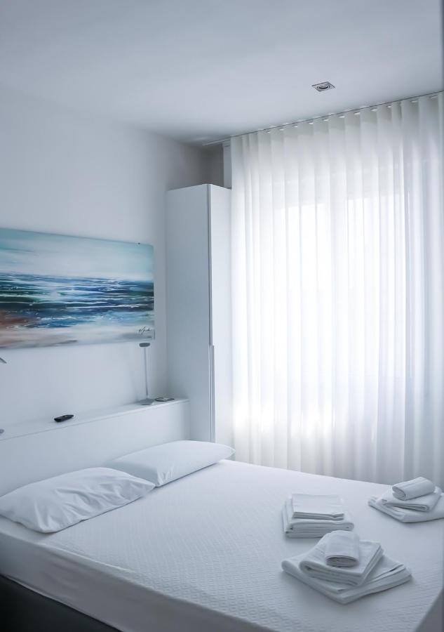 Bmp Apartment Atmosphere 2 Centrale, Vista Mare, Parcheggio Riccione Exterior foto